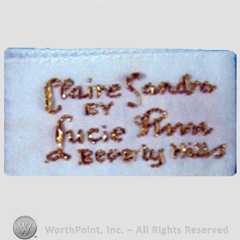 Clothing label : Lucie Ann.