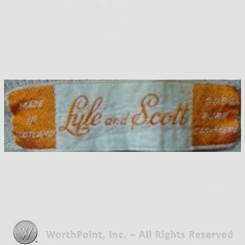 Clothing label : Lyle & Scott.