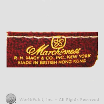 Clothing label : Macy's.