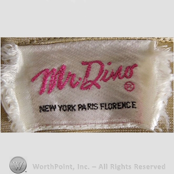 Clothing label : Mr. Dino.