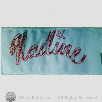 Clothing label : Nadine.