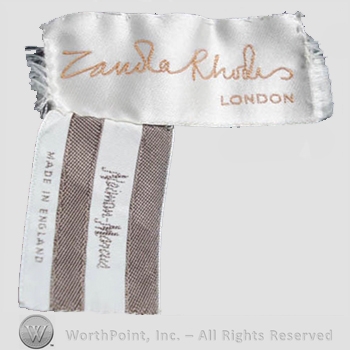 Clothing label : Neiman Marcus.