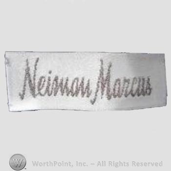 Clothing label : Neiman Marcus.