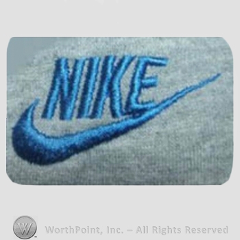 Clothing label : Nike.