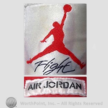 Clothing label : Nike.