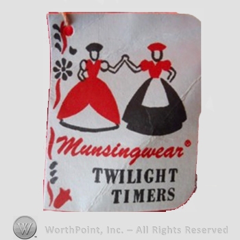 Clothing label : Novelty Label. Munsingwear Twilight Timers.