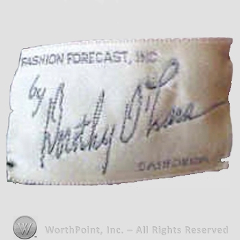 Clothing label : Dorothy O'Hara.