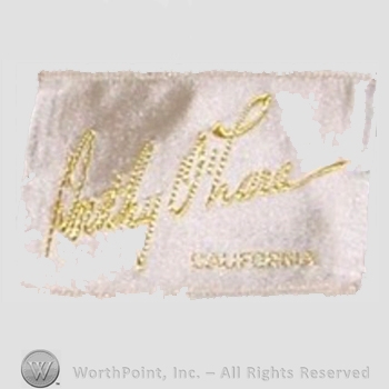 Clothing label : Dorothy O'Hara.