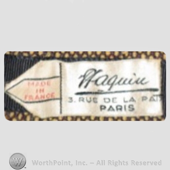 Clothing label : Jeanne Paquin.