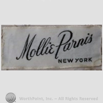 Clothing label : Mollie Parnis.