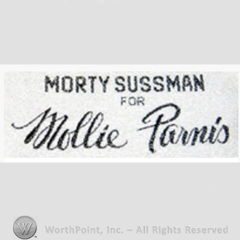 Clothing label : Mollie Parnis.