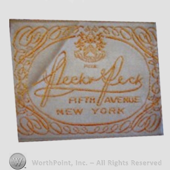 Clothing label : Peck & Peck.