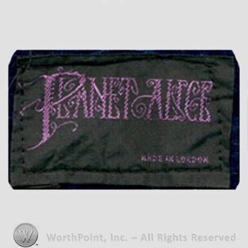 Clothing label : Planet Alice.