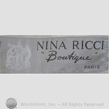 Clothing label : Nina Ricci.