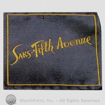Clothing label : Saks Fifth Avenue.
