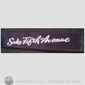 Clothing label : Saks Fifth Avenue.