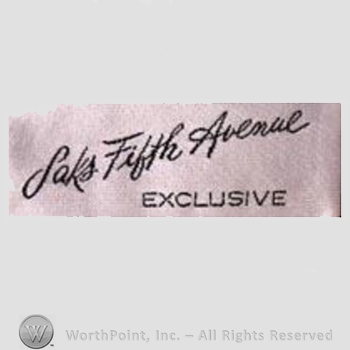 Clothing label : Saks Fifth Avenue.