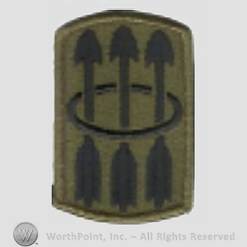 US Army Shoulder Sleeve Insignia: 30th Air Defense Artillery Brigade.