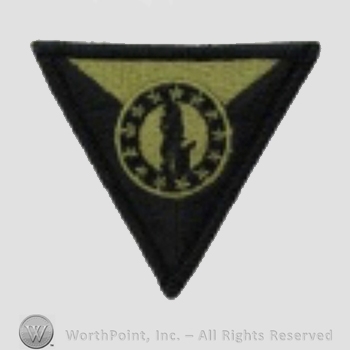US Army Shoulder Sleeve Insignia: Army National Guard Training Center Garrison Command.