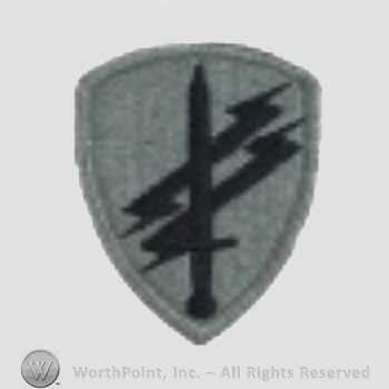US Army Shoulder Sleeve Insignia: Civil Affairs & Psychological Operations Command.