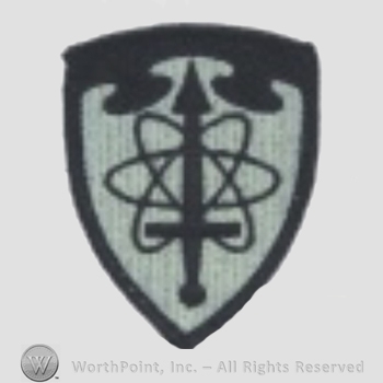 US Army Shoulder Sleeve Insignia: US Army Intelligence Agency.