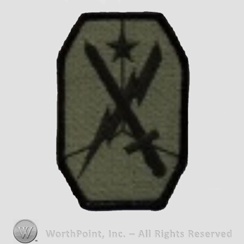 US Army Shoulder Sleeve Insignia: Maneuver Center of Excellence, Ft Benning, Georgia.