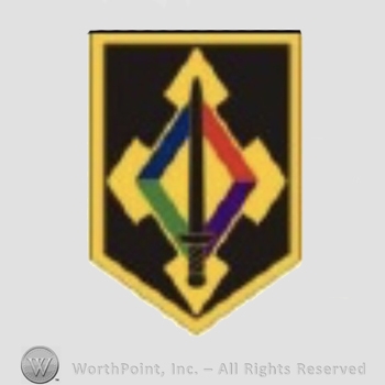 US Army Shoulder Sleeve Insignia: Maneuver Center of Excellence, Ft Leonard Wood.