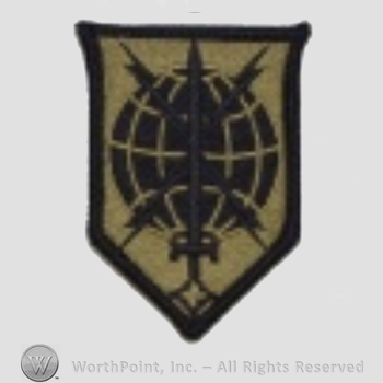 US Army Shoulder Sleeve Insignia: Military Intelligence Readiness Command.
