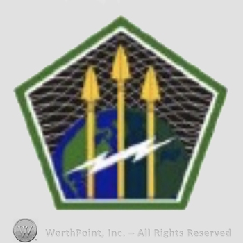 US Army Shoulder Sleeve Insignia: US Army Cyber Command.