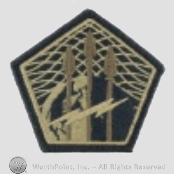 US Army Shoulder Sleeve Insignia: US Army Cyber Command.