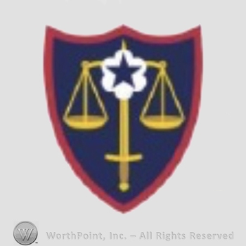 US Army Shoulder Sleeve Insignia: US Army Trial Defense Service.