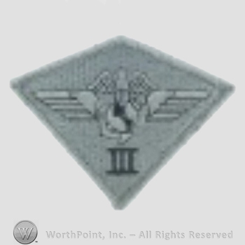 US Army Shoulder Sleeve Insignia: Third Marine Aircraft Wing.