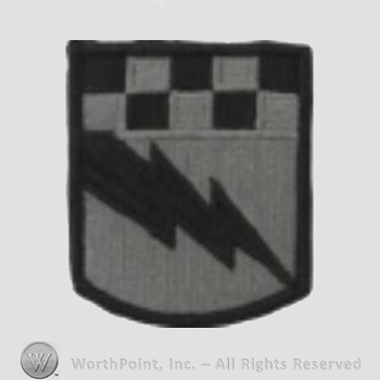 US Army Shoulder Sleeve Insignia: 525th Battlefield Surveillance Brigade.