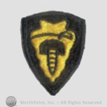 US Army Shoulder Sleeve Insignia: 64th Cavalry Division.