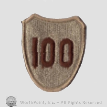 US Army Shoulder Sleeve Insignia: 100th Training Division.