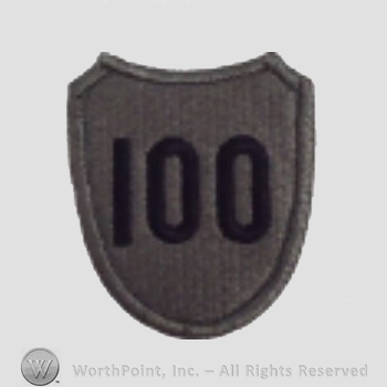 US Army Shoulder Sleeve Insignia: 100th Training Division.