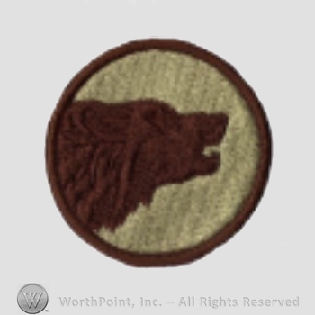 US Army Shoulder Sleeve Insignia: 104th Training Division.