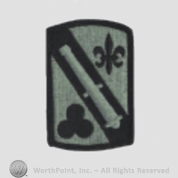US Army Shoulder Sleeve Insignia: 42nd Field Artillery Brigade.