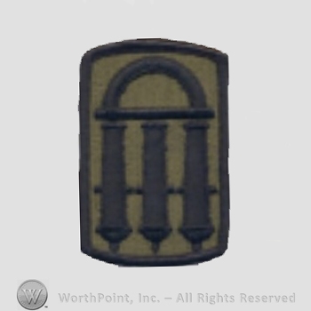 US Army Shoulder Sleeve Insignia: 118th Field Artillery Brigade.