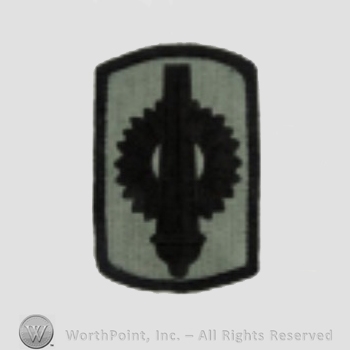 US Army Shoulder Sleeve Insignia: 130th Field Artillery Brigade.