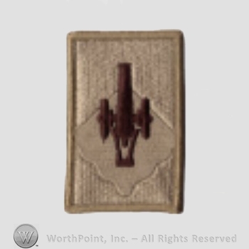 US Army Shoulder Sleeve Insignia: 135th Field Artillery Brigade.