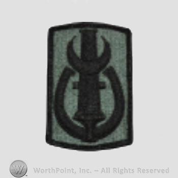 US Army Shoulder Sleeve Insignia: 151st Field Artillery Brigade.