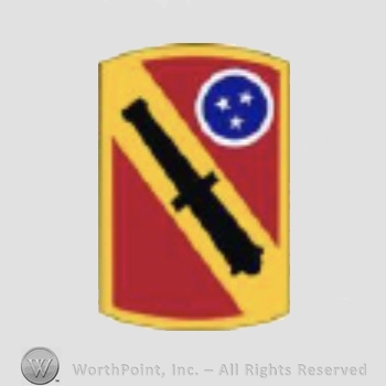US Army Shoulder Sleeve Insignia: 196th Field Artillery Brigade.