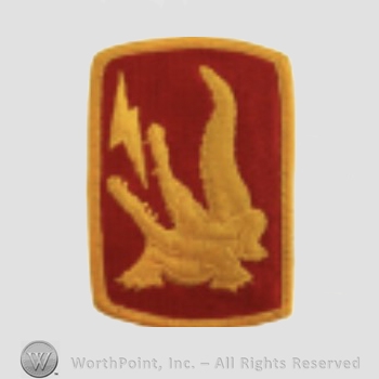 US Army Shoulder Sleeve Insignia: 227th Field Artillery Brigade.
