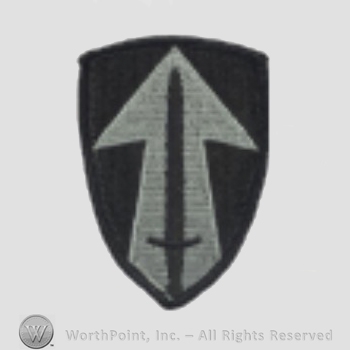 US Army Shoulder Sleeve Insignia: 2nd Field Force, Vietnam.