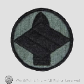 US Army Shoulder Sleeve Insignia: 142nd Fires Brigade.