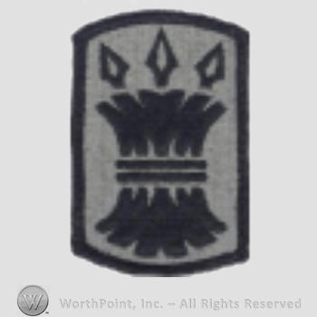 US Army Shoulder Sleeve Insignia: 157th Infantry Brigade.