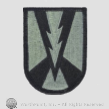US Army Shoulder Sleeve Insignia: 165th Infantry Brigade.