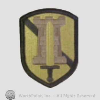 US Army Shoulder Sleeve Insignia: 204th Maneuver Enhancement Brigade.