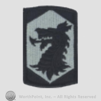 US Army Shoulder Sleeve Insignia: 404th Maneuver Enhancement Brigade.